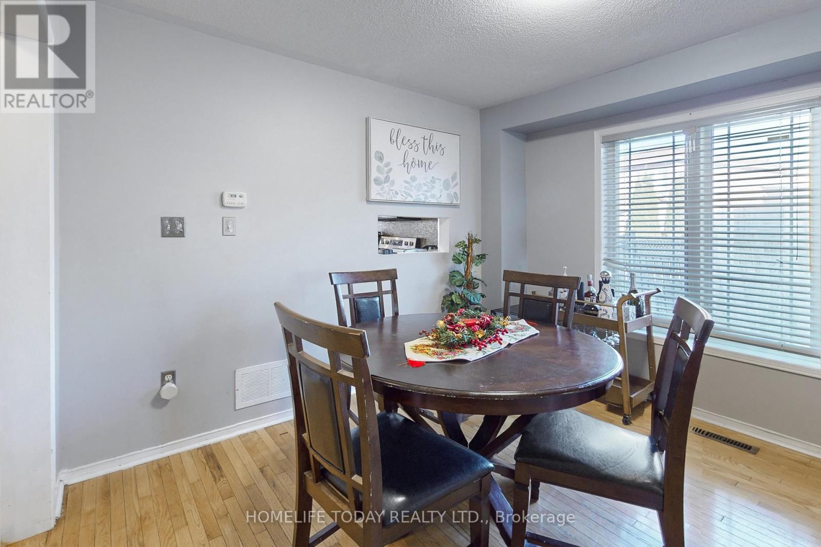 4 Kalmar Crescent, Richmond Hill (Oak Ridges), Ontario  L4E 3Z3 - Photo 11 - N12190755