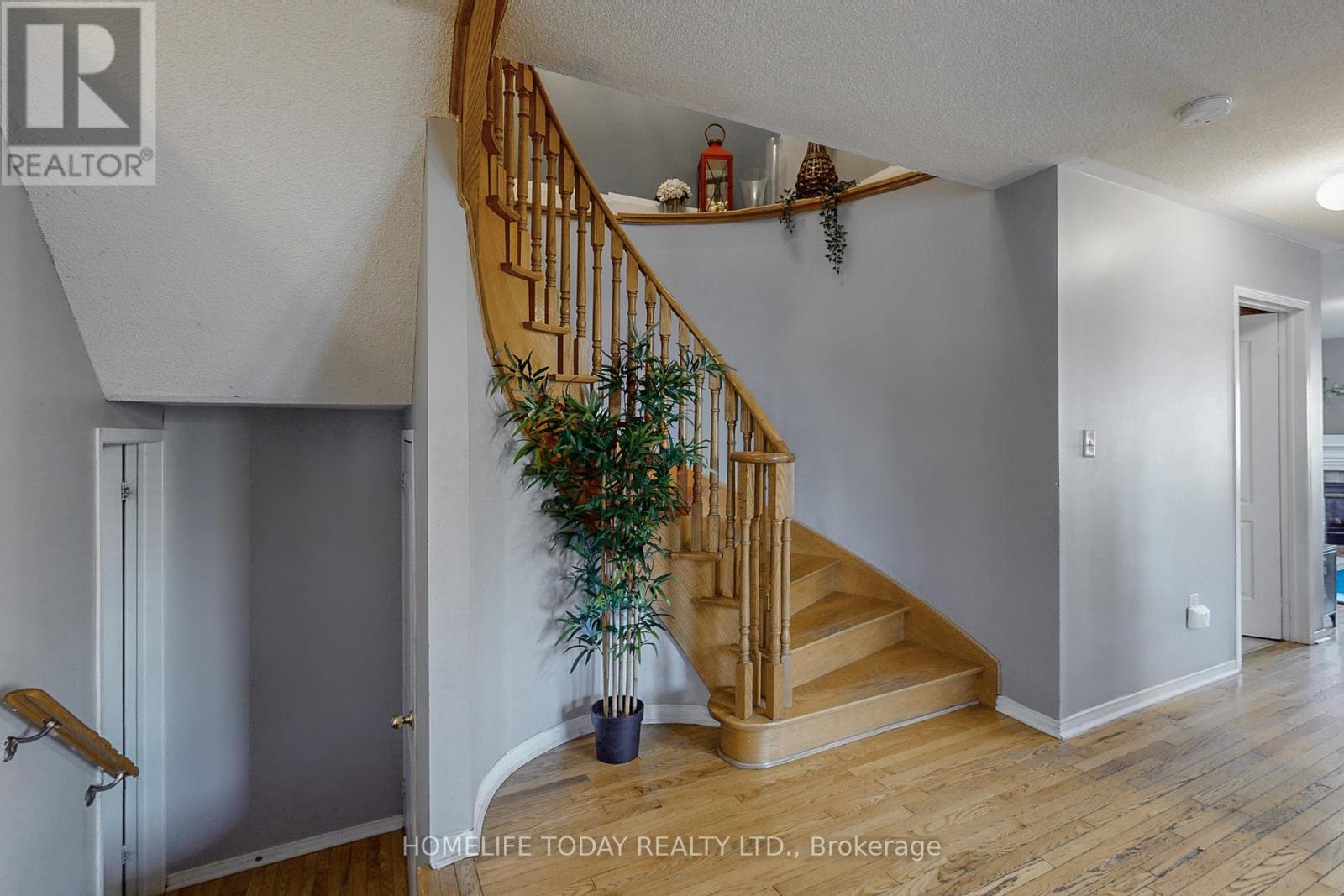 4 Kalmar Crescent, Richmond Hill, Ontario  L4E 3Z3 - Photo 24 - N12190755