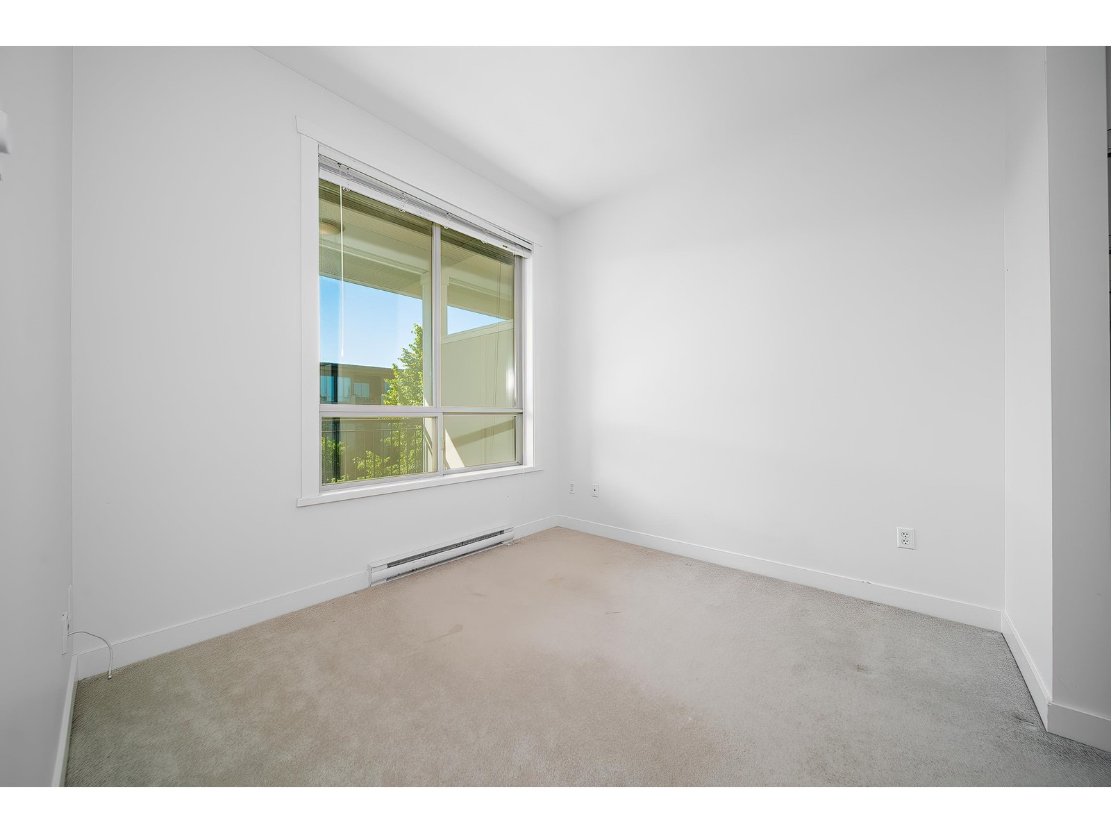 402 13555 Gateway Drive, Surrey, British Columbia  V3T 0B5 - Photo 7 - R3010218