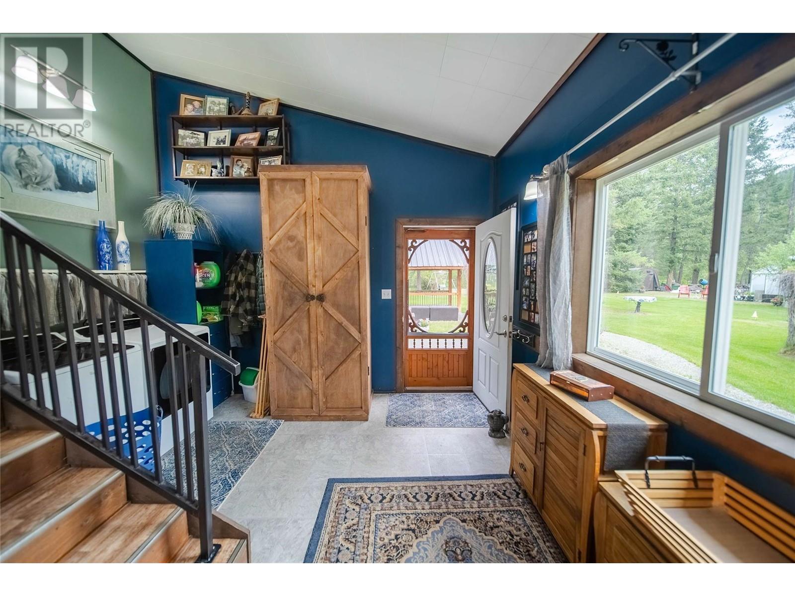 8201 Rock Creek Road, Galloway, British Columbia  V0B 1T2 - Photo 9 - 10349805