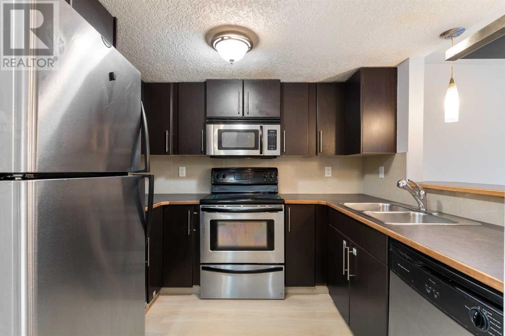 Property at 5205, 27 Grier Place NE image 3