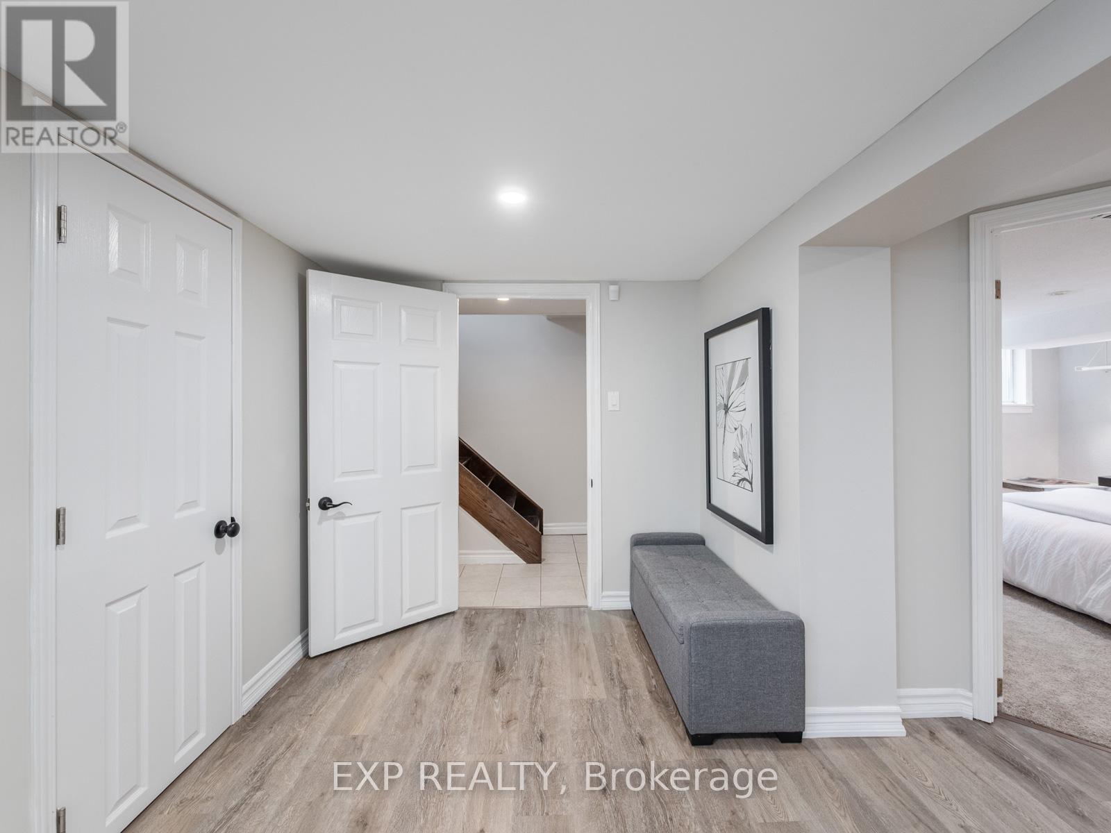 210 Ashlar Road, Richmond Hill, Ontario  L4C 2W6 - Photo 23 - N12190563