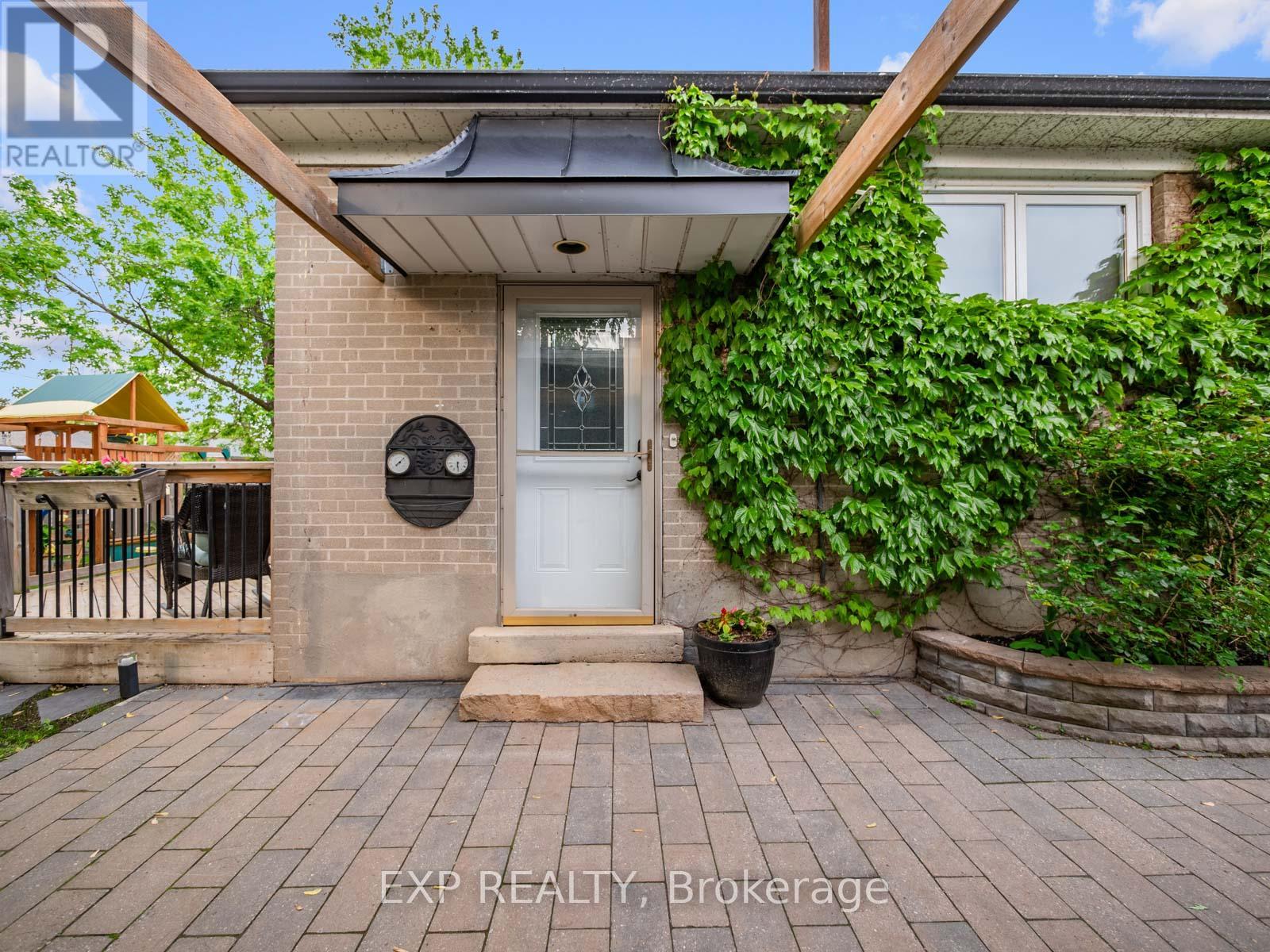 210 Ashlar Road, Richmond Hill, Ontario  L4C 2W6 - Photo 44 - N12190563
