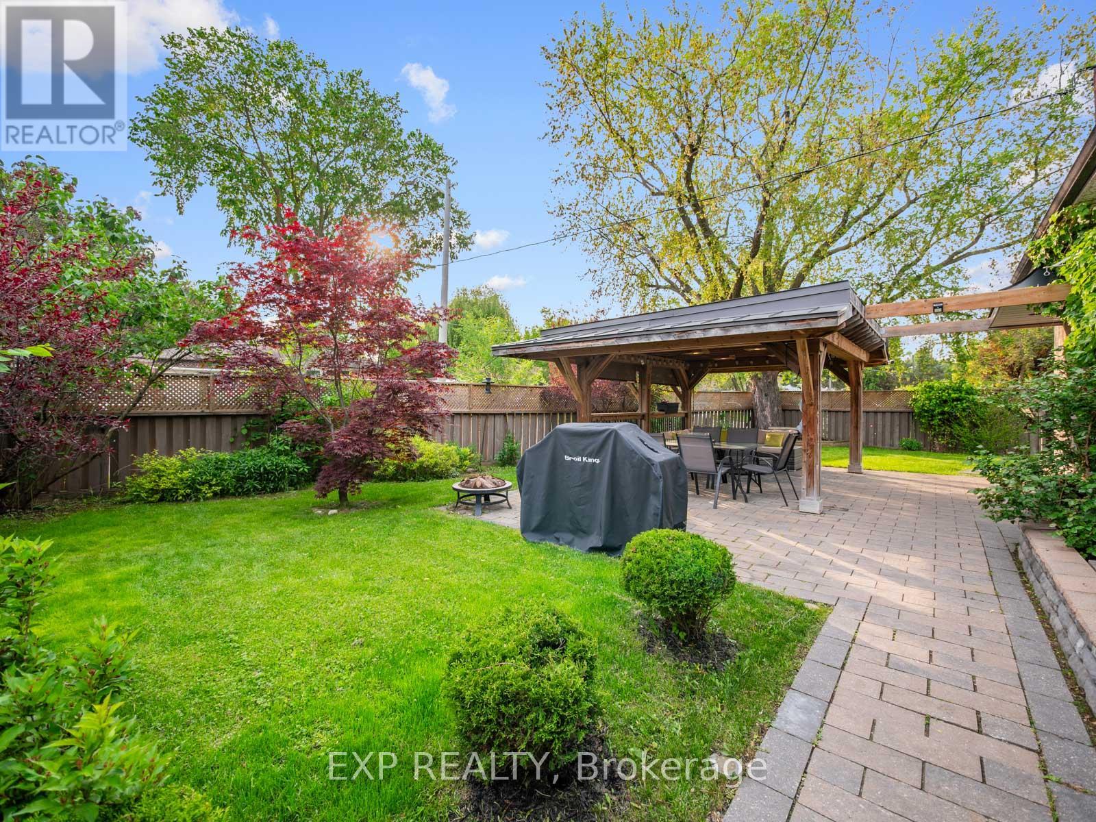 210 Ashlar Road, Richmond Hill, Ontario  L4C 2W6 - Photo 45 - N12190563