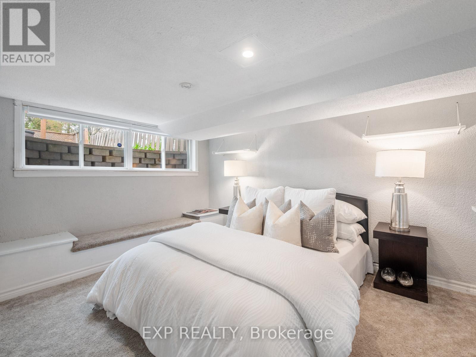 210 Ashlar Road, Richmond Hill, Ontario  L4C 2W6 - Photo 34 - N12190563