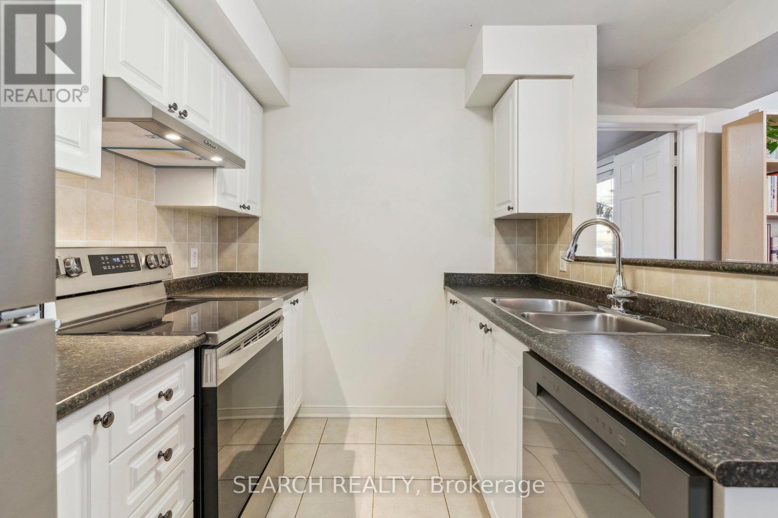 202 - 4975 Southampton Drive, Mississauga, Ontario  L5M 8E1 - Photo 8 - W12119244