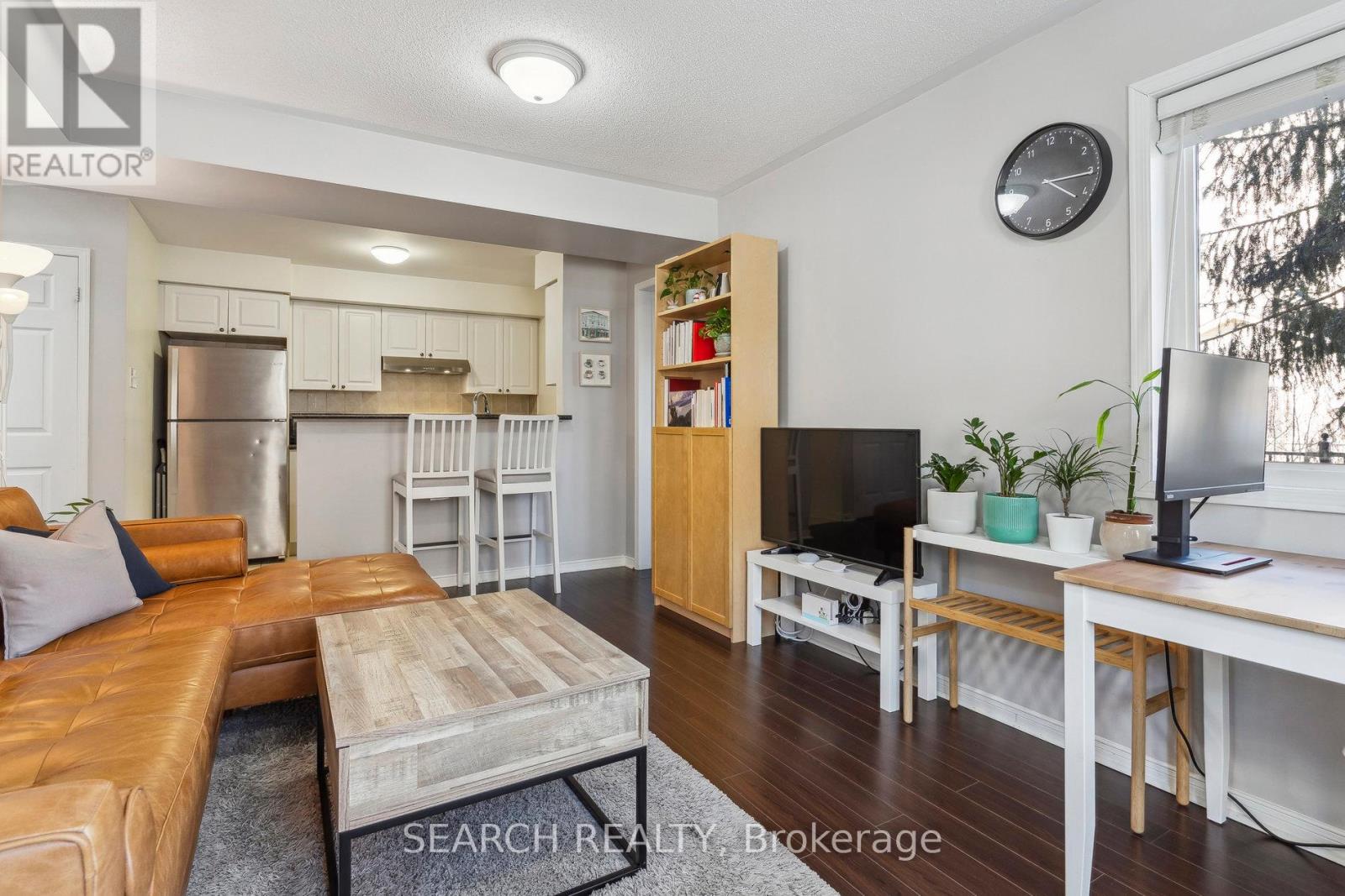 202 - 4975 Southampton Drive, Mississauga, Ontario  L5M 8E1 - Photo 5 - W12119244