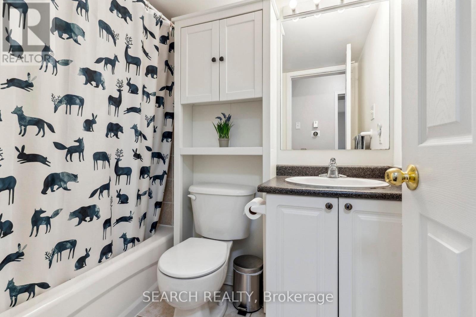 202 - 4975 Southampton Drive, Mississauga, Ontario  L5M 8E1 - Photo 12 - W12119244