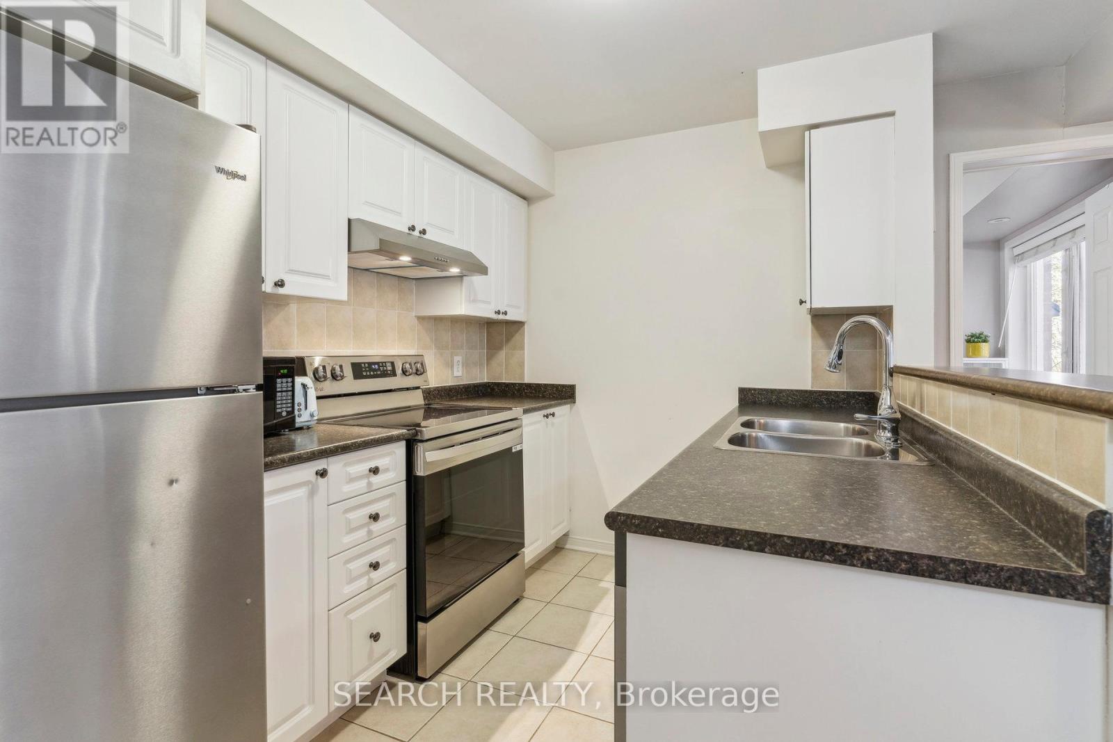 202 - 4975 Southampton Drive, Mississauga, Ontario  L5M 8E1 - Photo 7 - W12119244