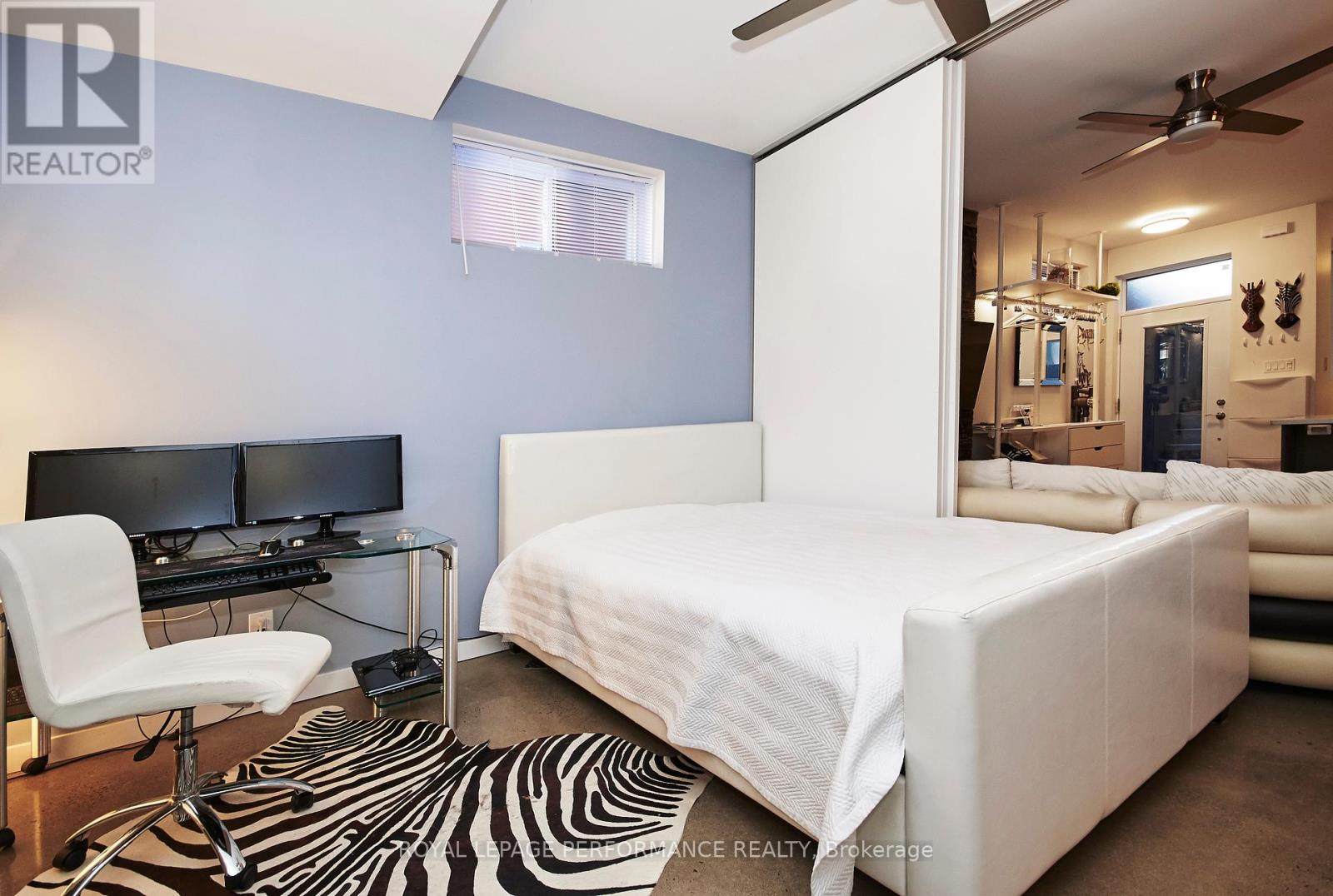 Unit B - 82 Third Avenue, Ottawa, Ontario  K1S 2J8 - Photo 8 - X12190805