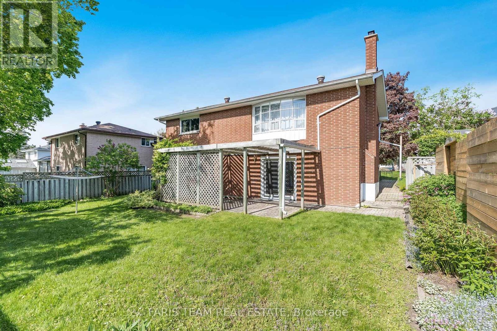 37 Varden Avenue, Barrie, Ontario  L4M 4P2 - Photo 21 - S12150590