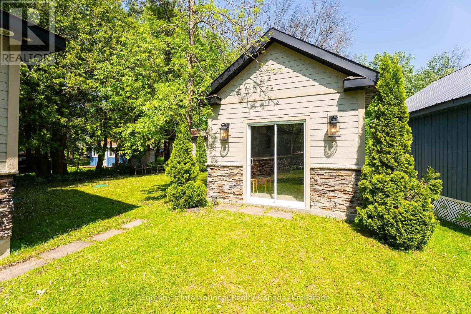 1031 Bea Dale Lane, Gravenhurst, Ontario  P0E 1N0 - Photo 24 - X12190764