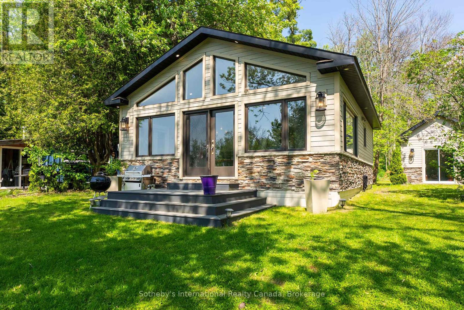 1031 Bea Dale Lane, Gravenhurst, Ontario  P0E 1N0 - Photo 5 - X12190764