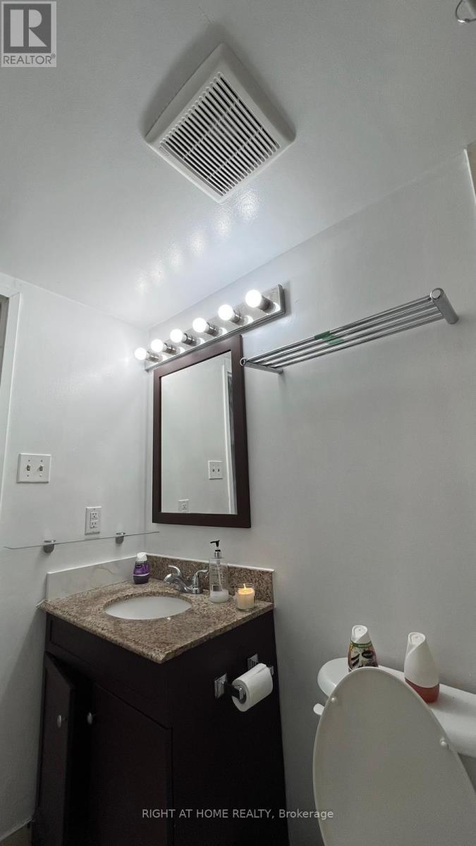 2807 - 260 Queens Quay W, Toronto (Waterfront Communities), Ontario  M5J 2N3 - Photo 8 - C12190772