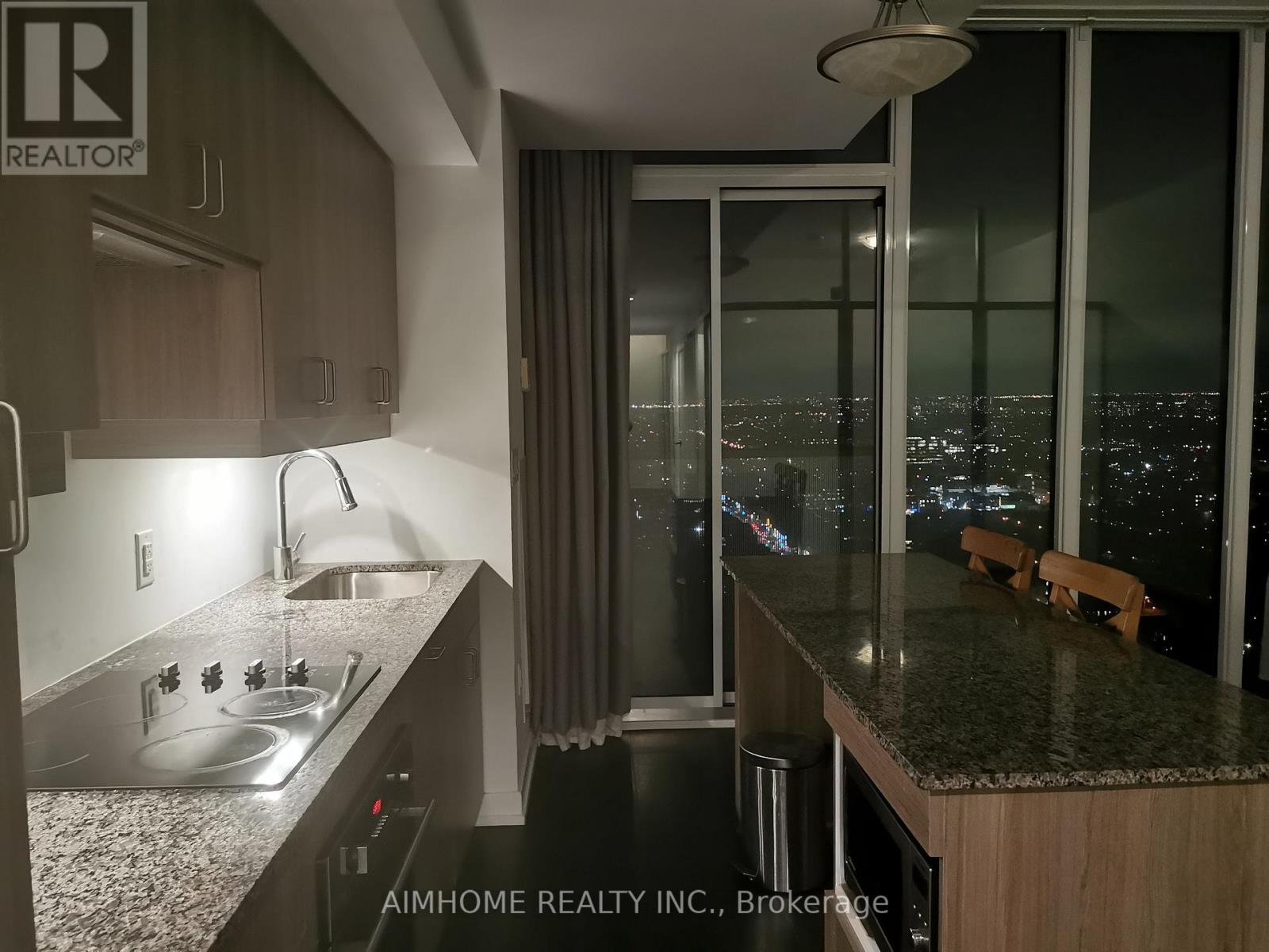 3401 - 426 University Avenue, Toronto (Kensington-Chinatown), Ontario  M5G 1S9 - Photo 4 - C12190802