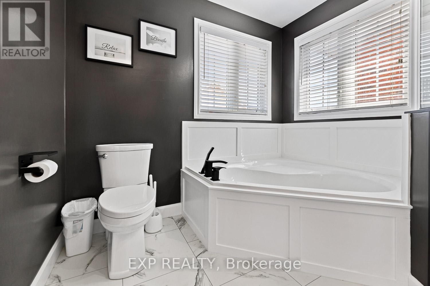 46 Emily Carr Crescent, Caledon, Ontario  L7E 2K9 - Photo 23 - W12059948