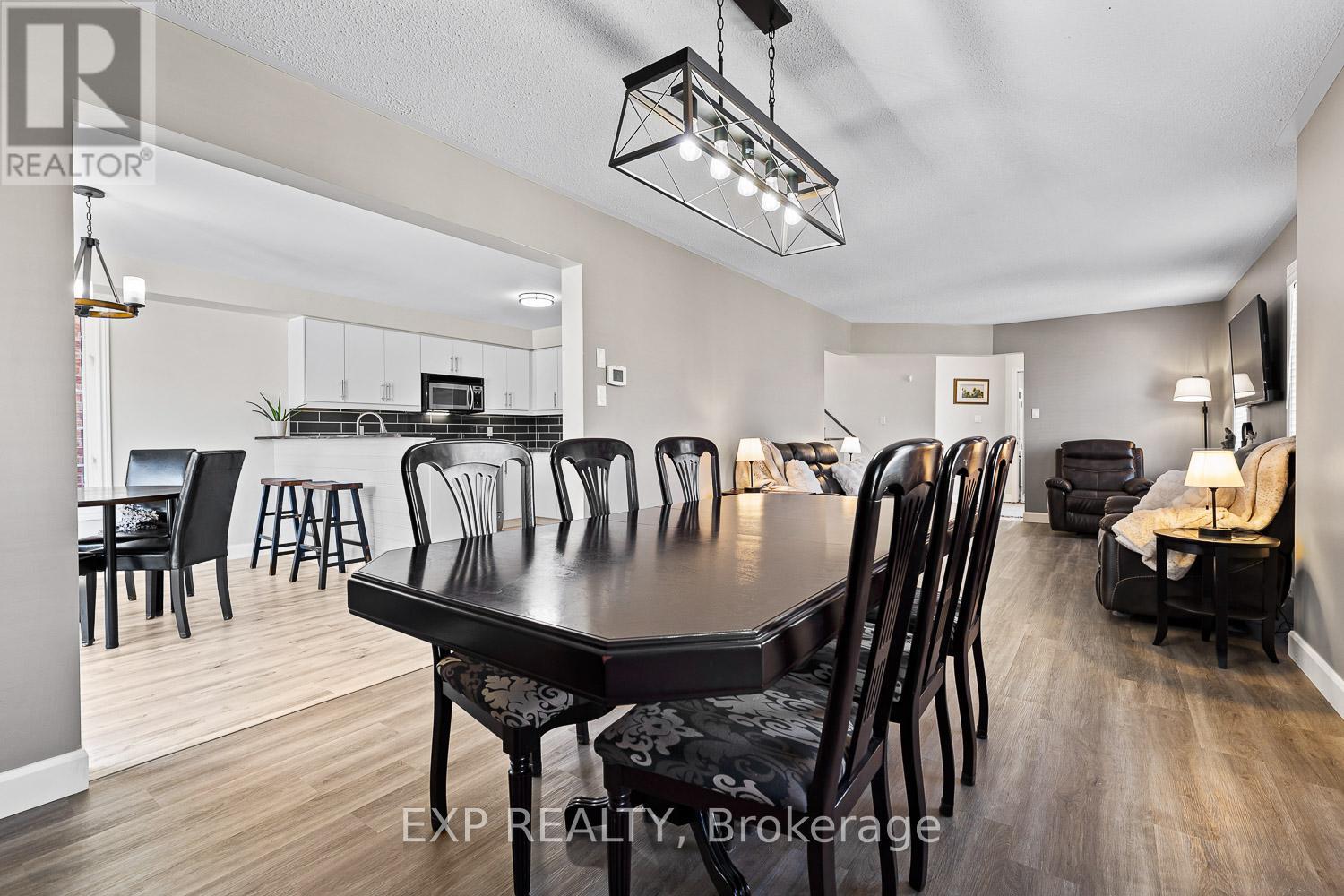 46 Emily Carr Crescent, Caledon, Ontario  L7E 2K9 - Photo 8 - W12059948