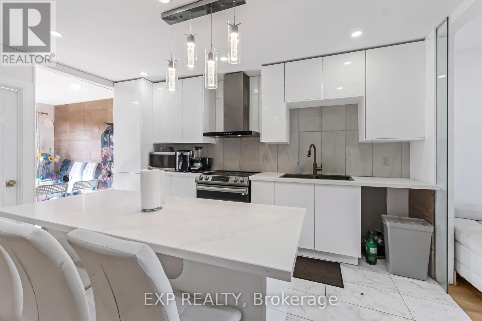 32 Linden Avenue, Toronto, Ontario  M1K 3H5 - Photo 5 - E12190783