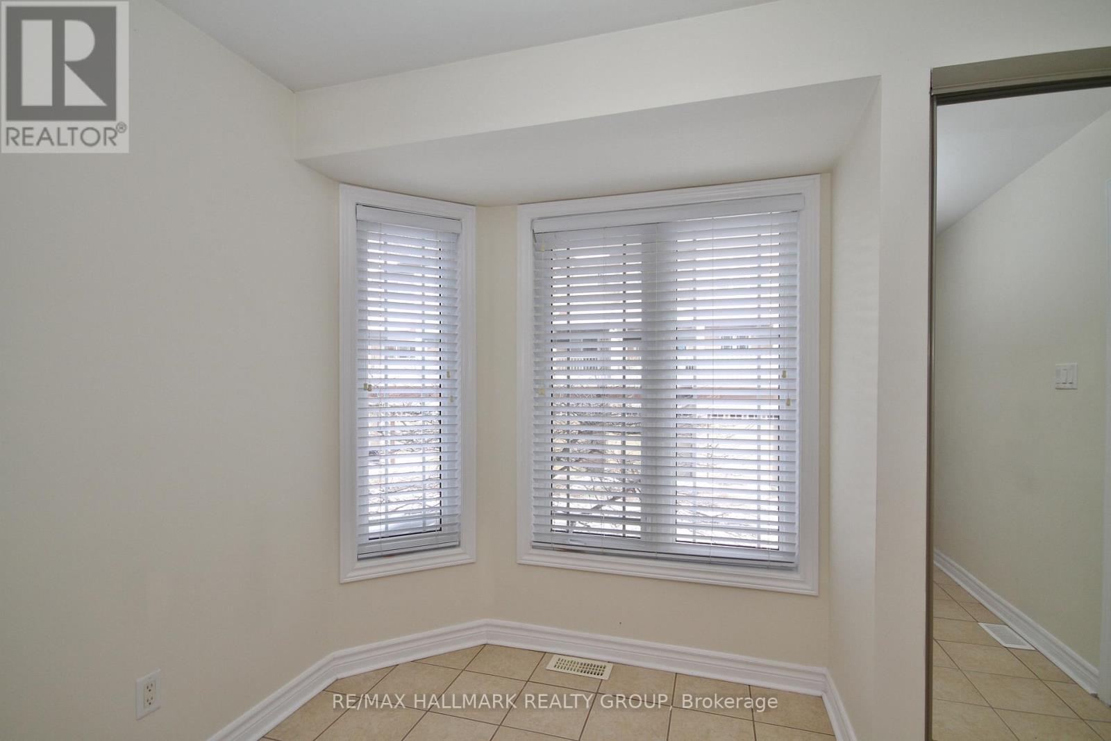 148 Paseo Private, Ottawa, Ontario  K2G 3J5 - Photo 35 - X12074494