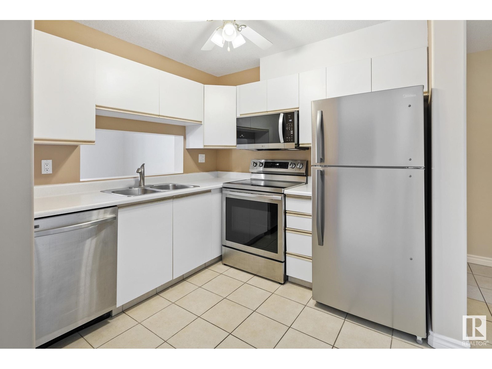#306 9619 174 St Nw, Edmonton, Alberta  T5T 6C6 - Photo 4 - E4439091