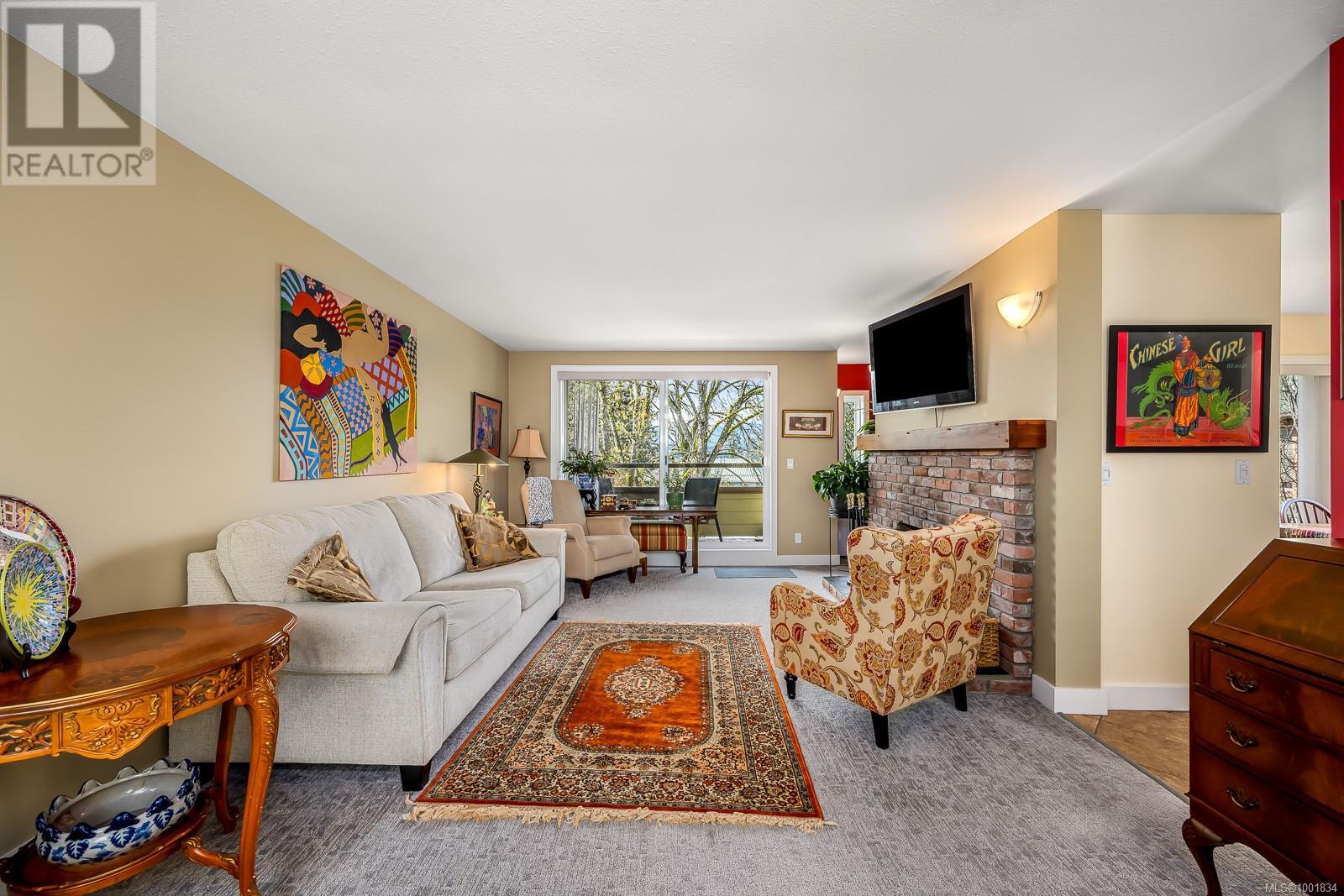 Property at 309C 2250 Manor Pl image 4