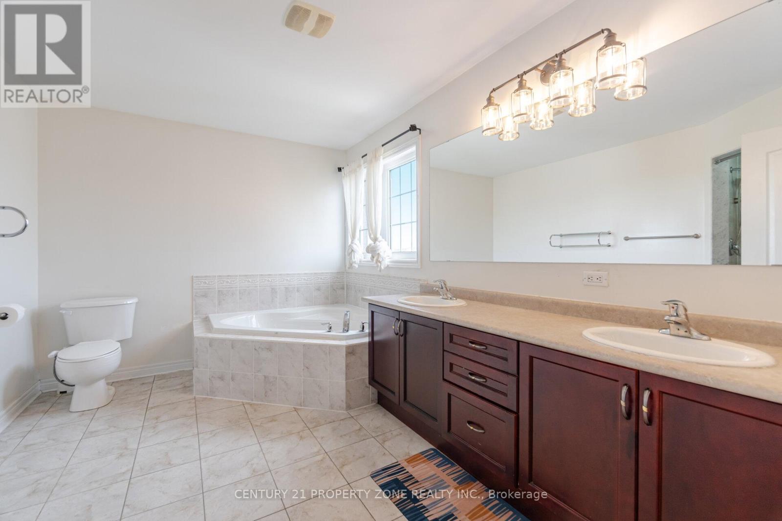 22 Lucky Lane, Brampton (Sandringham-Wellington), Ontario  L6R 3M3 - Photo 28 - W12190773