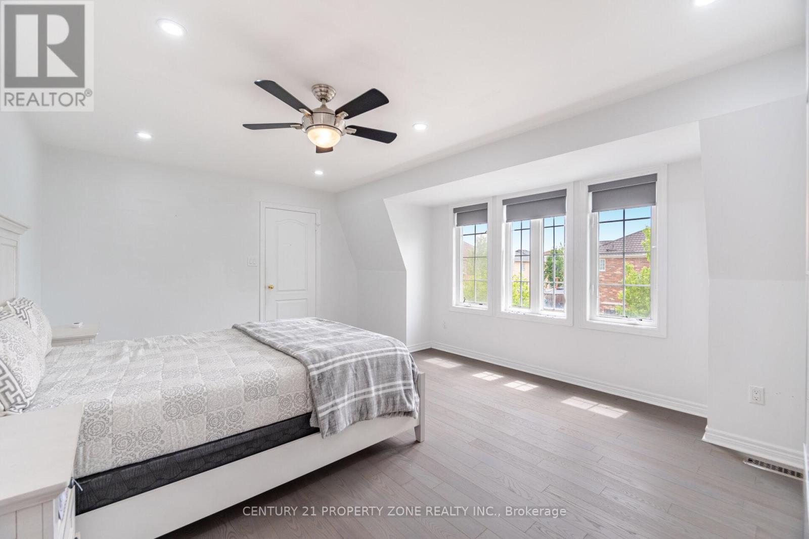 22 Lucky Lane, Brampton (Sandringham-Wellington), Ontario  L6R 3M3 - Photo 32 - W12190773