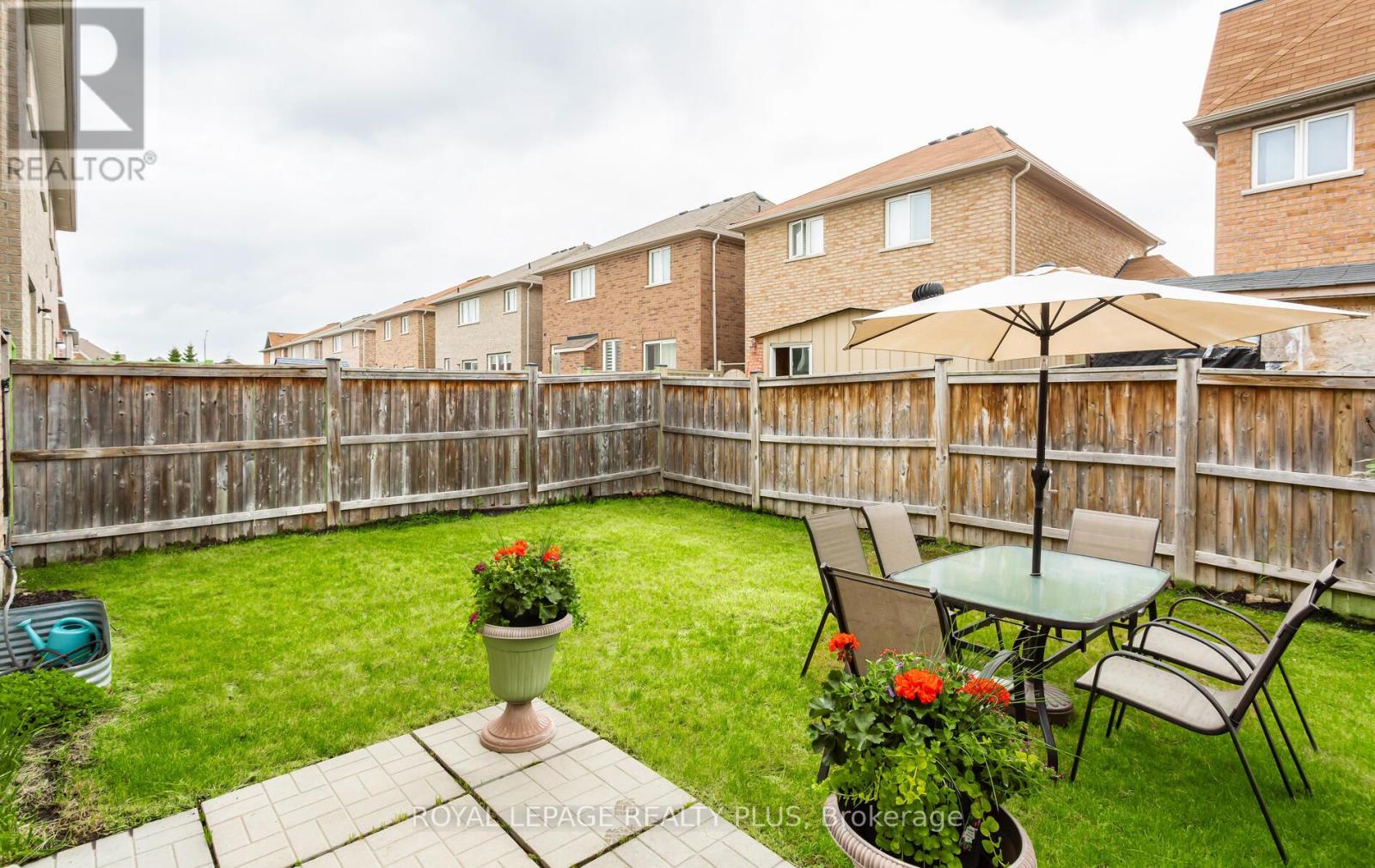 17 Daden Oaks Drive, Brampton (Bram East), Ontario  L6P 3R7 - Photo 27 - W12190791