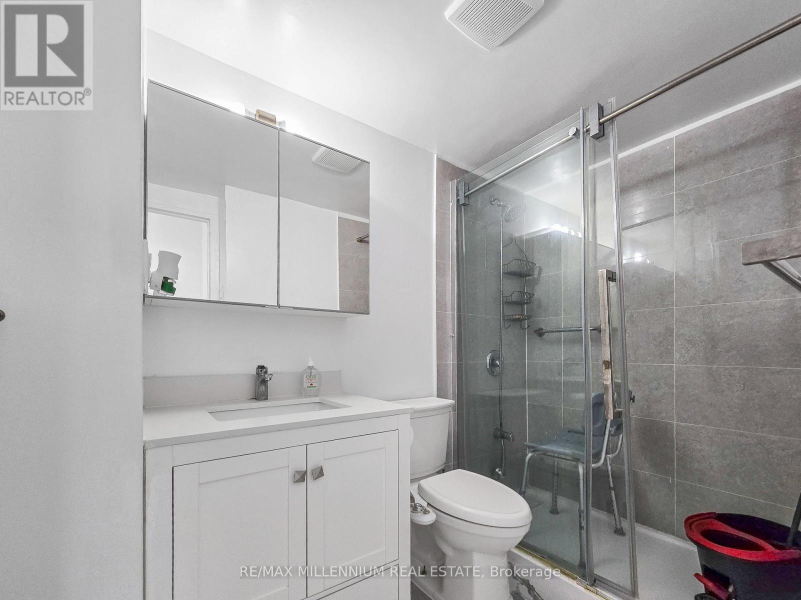 1807 - 2645 Kipling Avenue, Toronto (Mount Olive-Silverstone-Jamestown), Ontario  M9V 3S6 - Photo 23 - W12190804