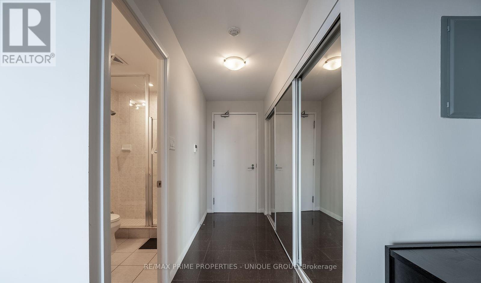 3007 - 38 Grenville Street, Toronto, Ontario  M4Y 1A5 - Photo 6 - C12188515