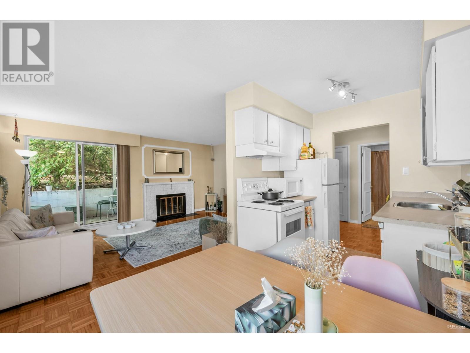 2 140 E 20th Street, North Vancouver, British Columbia  V7L 3A4 - Photo 5 - R3010312