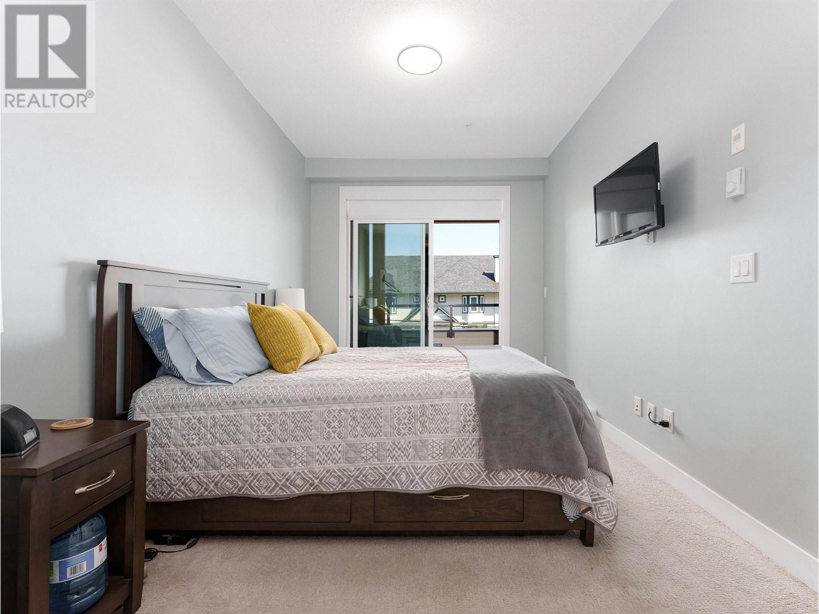 301 3971 Hastings Street, Burnaby, British Columbia  V5C 2H8 - Photo 11 - R3010315