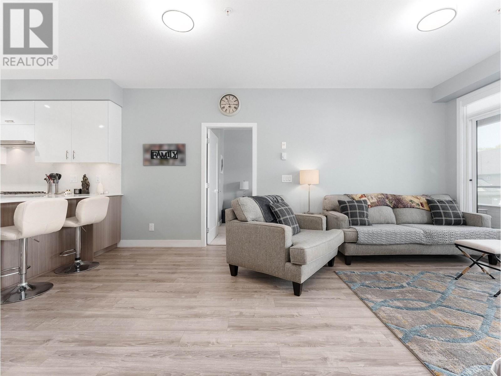 301 3971 Hastings Street, Burnaby, British Columbia  V5C 2H8 - Photo 5 - R3010315