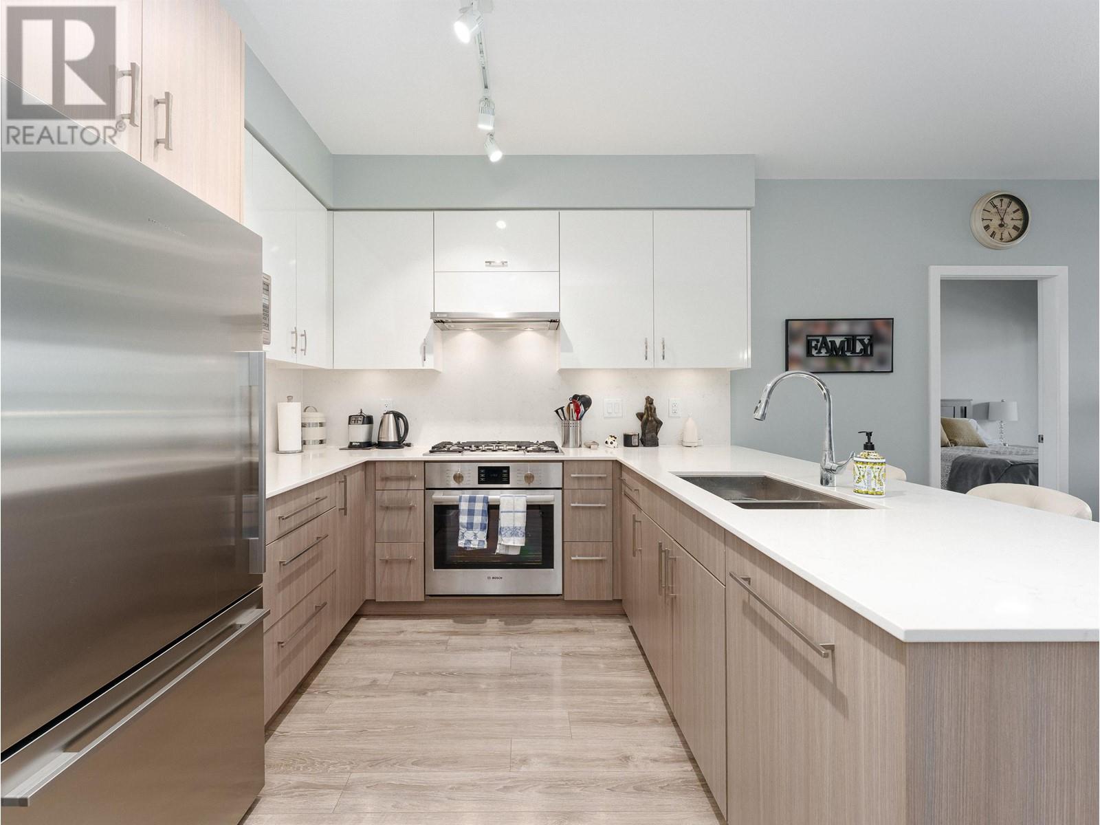 301 3971 Hastings Street, Burnaby, British Columbia  V5C 2H8 - Photo 6 - R3010315