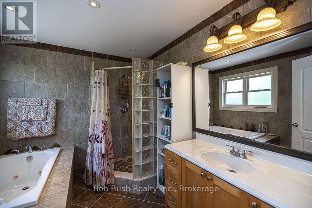 2059 Upper Big Chute Road, Severn, Ontario  L0K 1E0 - Photo 21 - S12190820