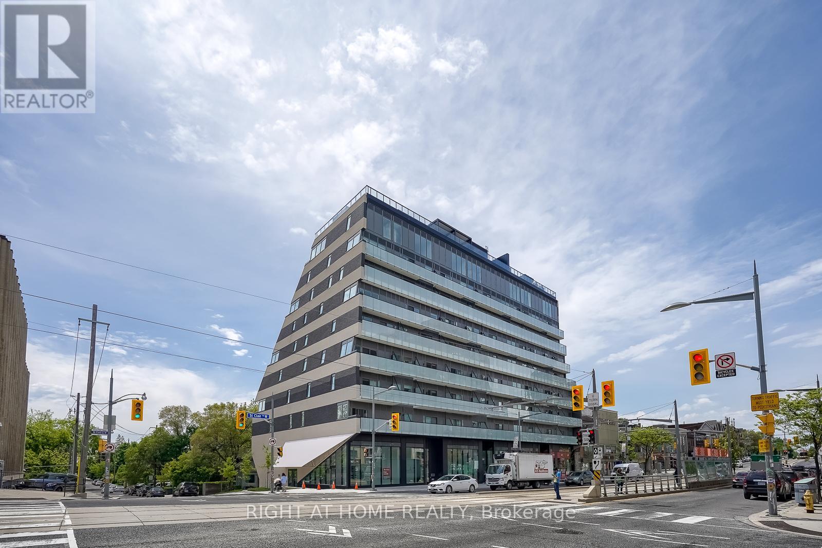 410 - 863 ST. CLAIR AVENUE W, Toronto, Ontario