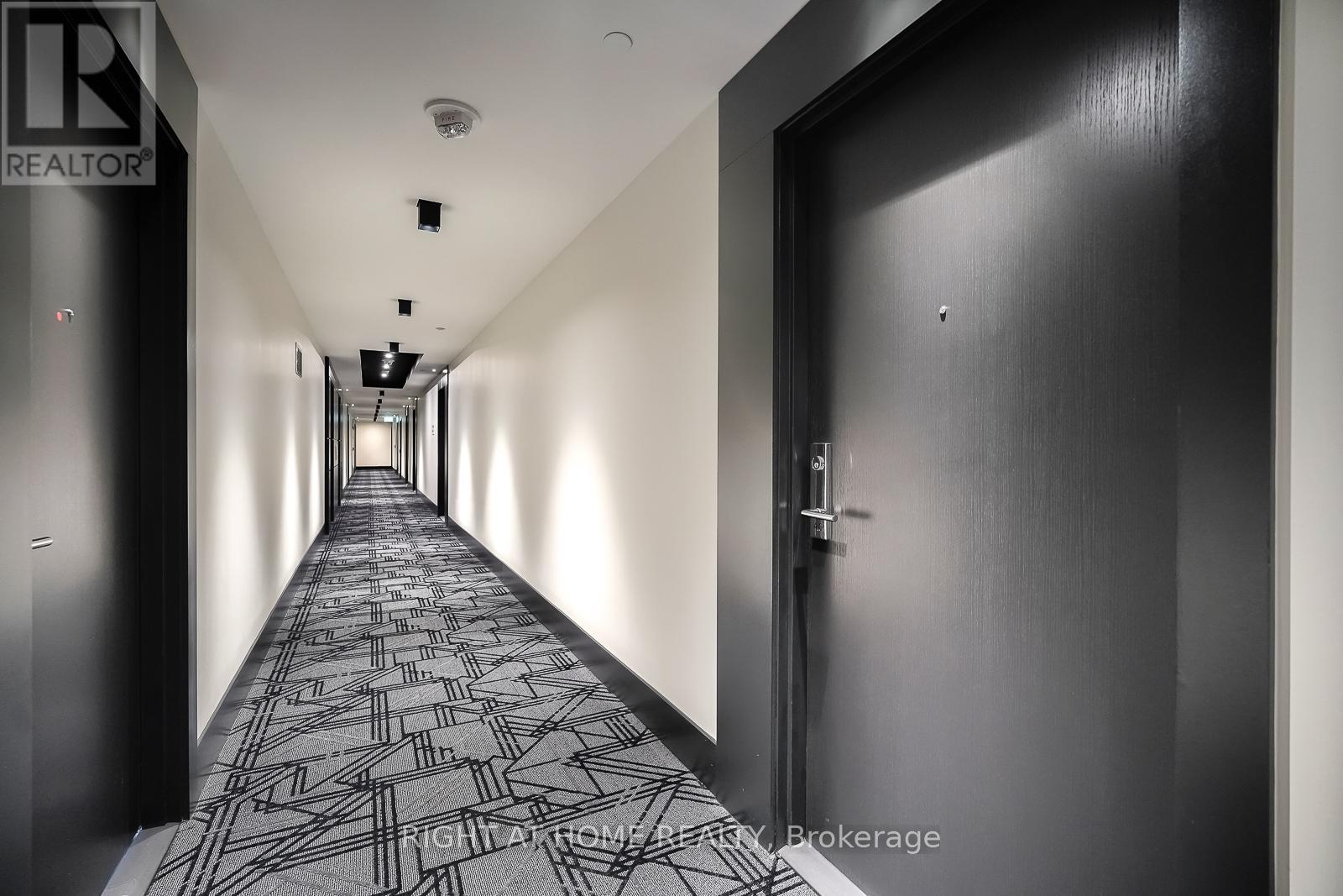 410 - 863 St. Clair Avenue W, Toronto, Ontario  M6C 1C4 - Photo 2 - C12190828