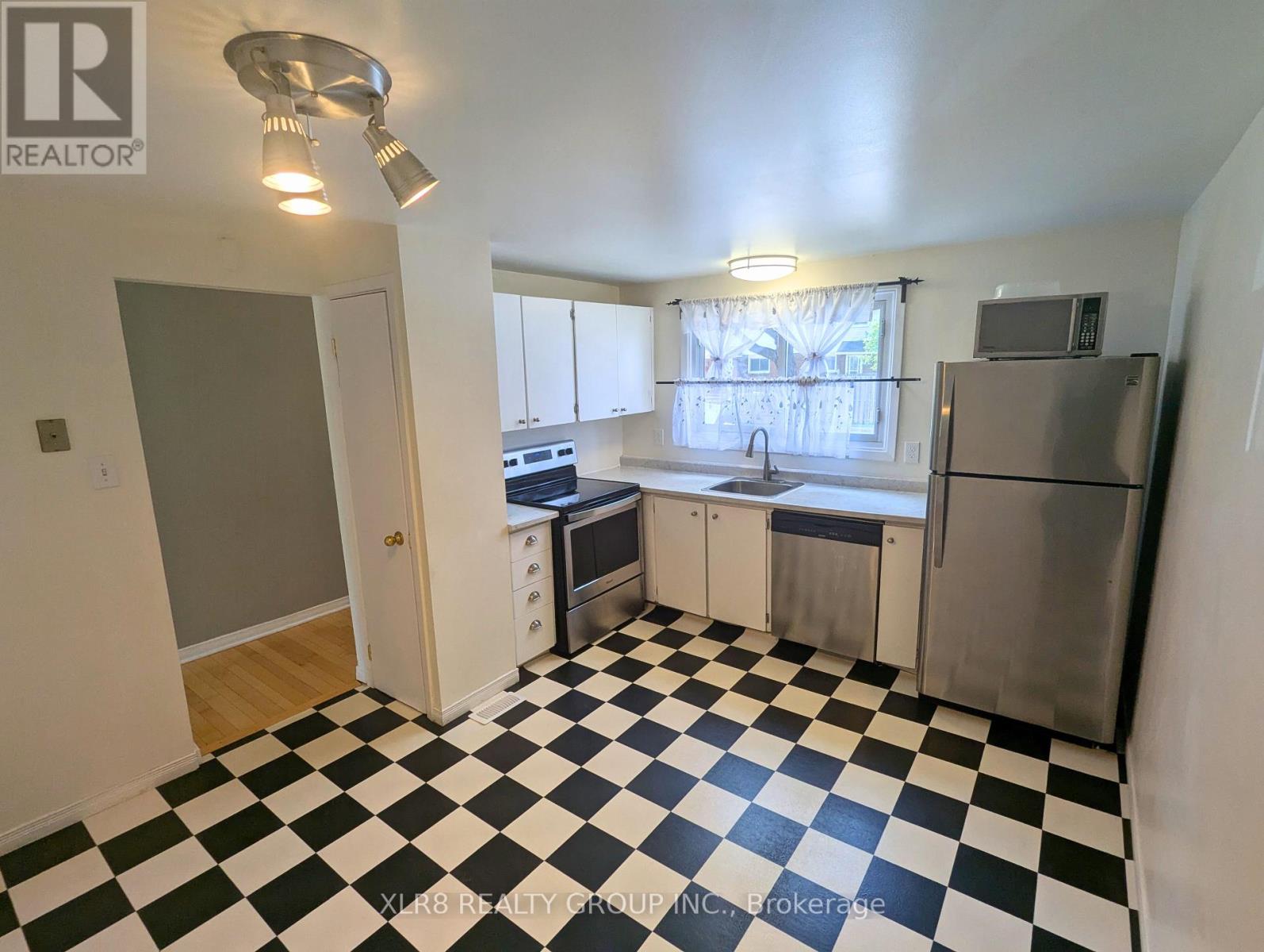 168 - 1045 Morrison Drive, Ottawa, Ontario  K2H 7L2 - Photo 6 - X12123318