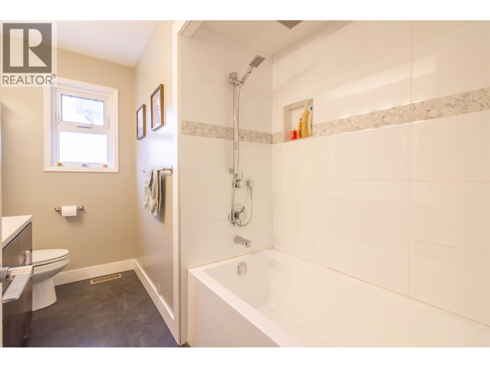 1872 Walnut Crescent, Coquitlam, British Columbia  V3J 7T1 - Photo 26 - R3010117