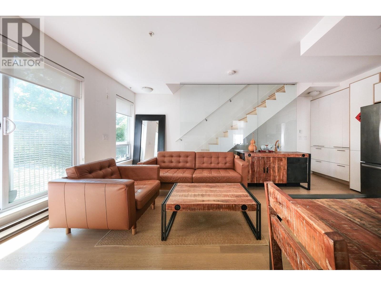 3197 ST. GEORGE STREET, Vancouver, British Columbia