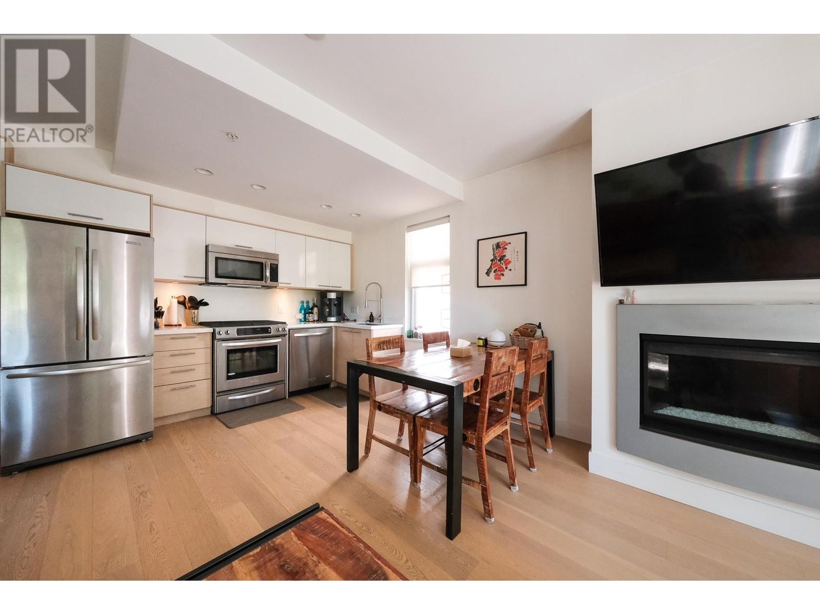 3197 St. George Street, Vancouver, British Columbia  V5T 3R9 - Photo 7 - R3010320