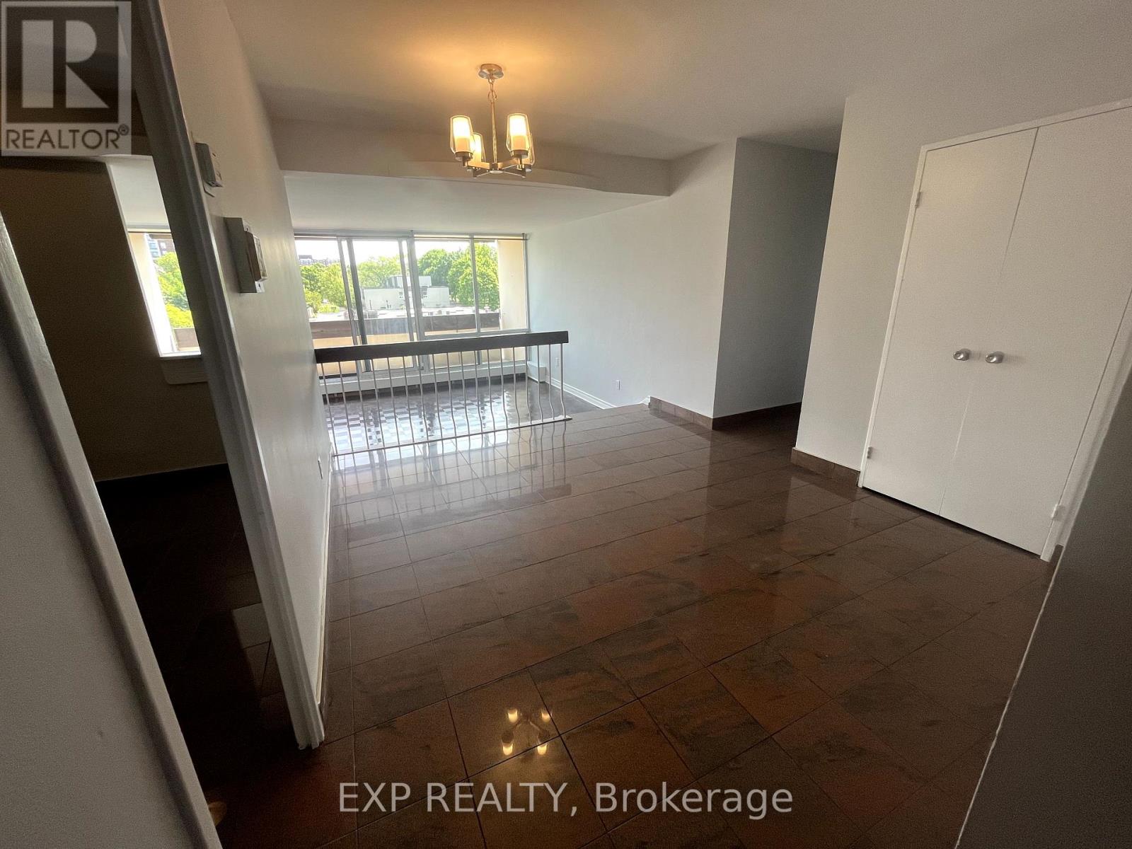 503 - 455 Sentinel Road, Toronto, Ontario  M3J 1V5 - Photo 2 - W12190818