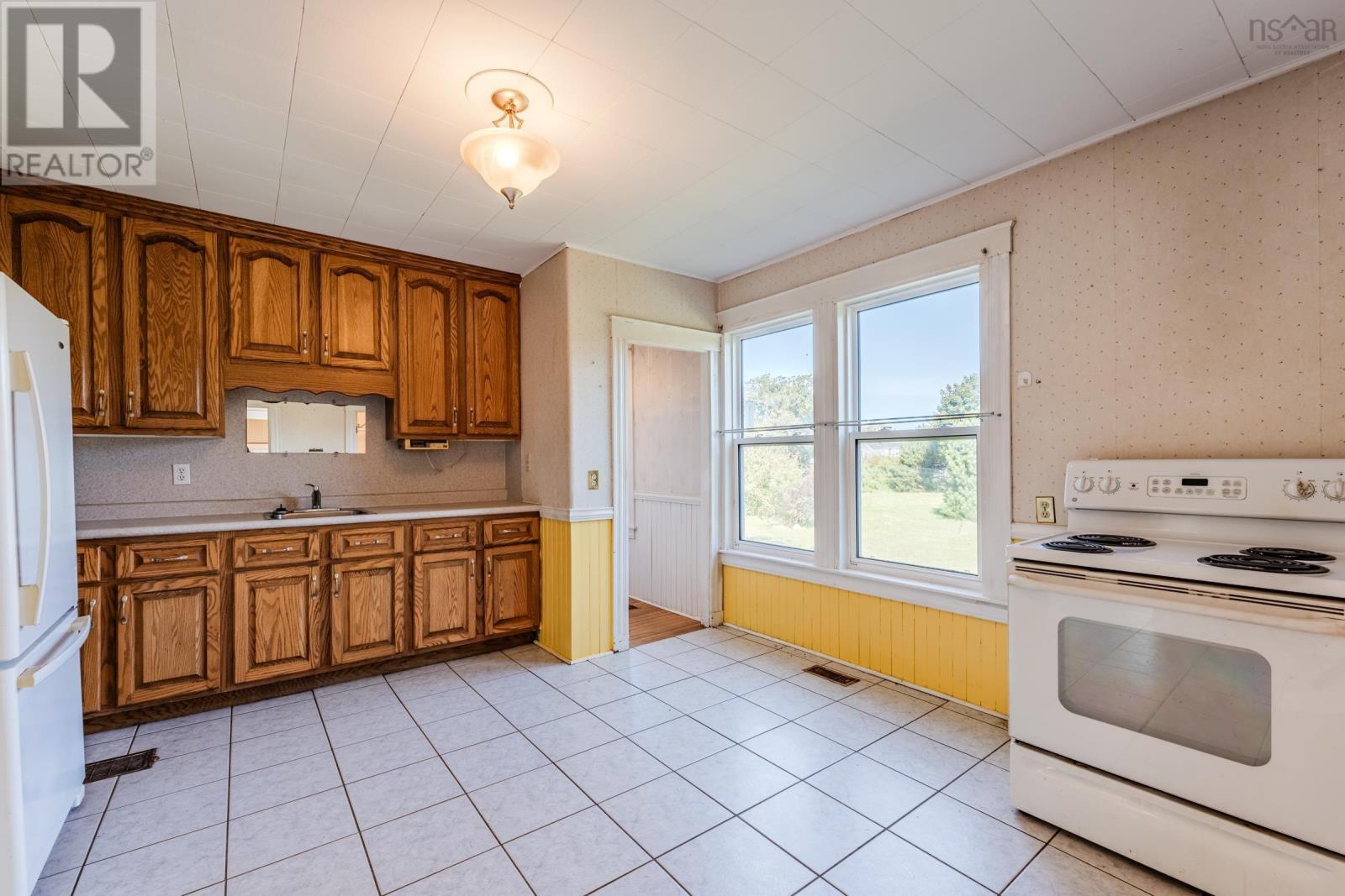 8838 Highway 1, Meteghan River, Nova Scotia  B0W 2L0 - Photo 19 - 202508293