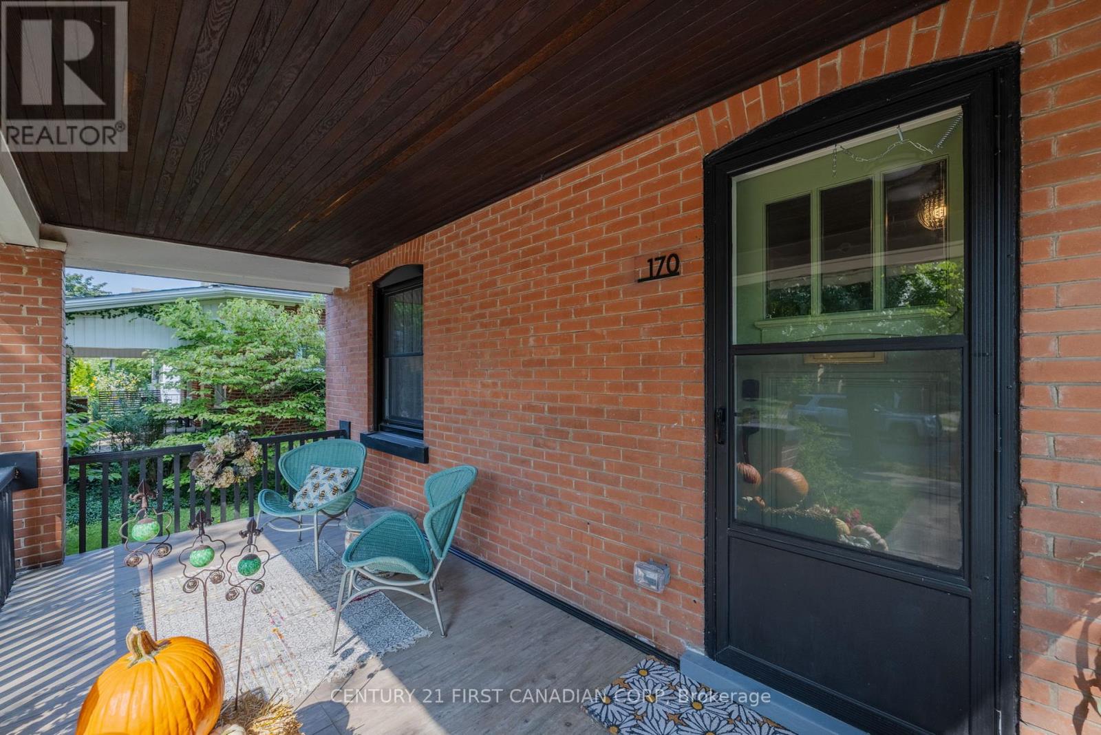 170 Langarth Street E, London South, Ontario  N6C 1Z5 - Photo 2 - X12190878
