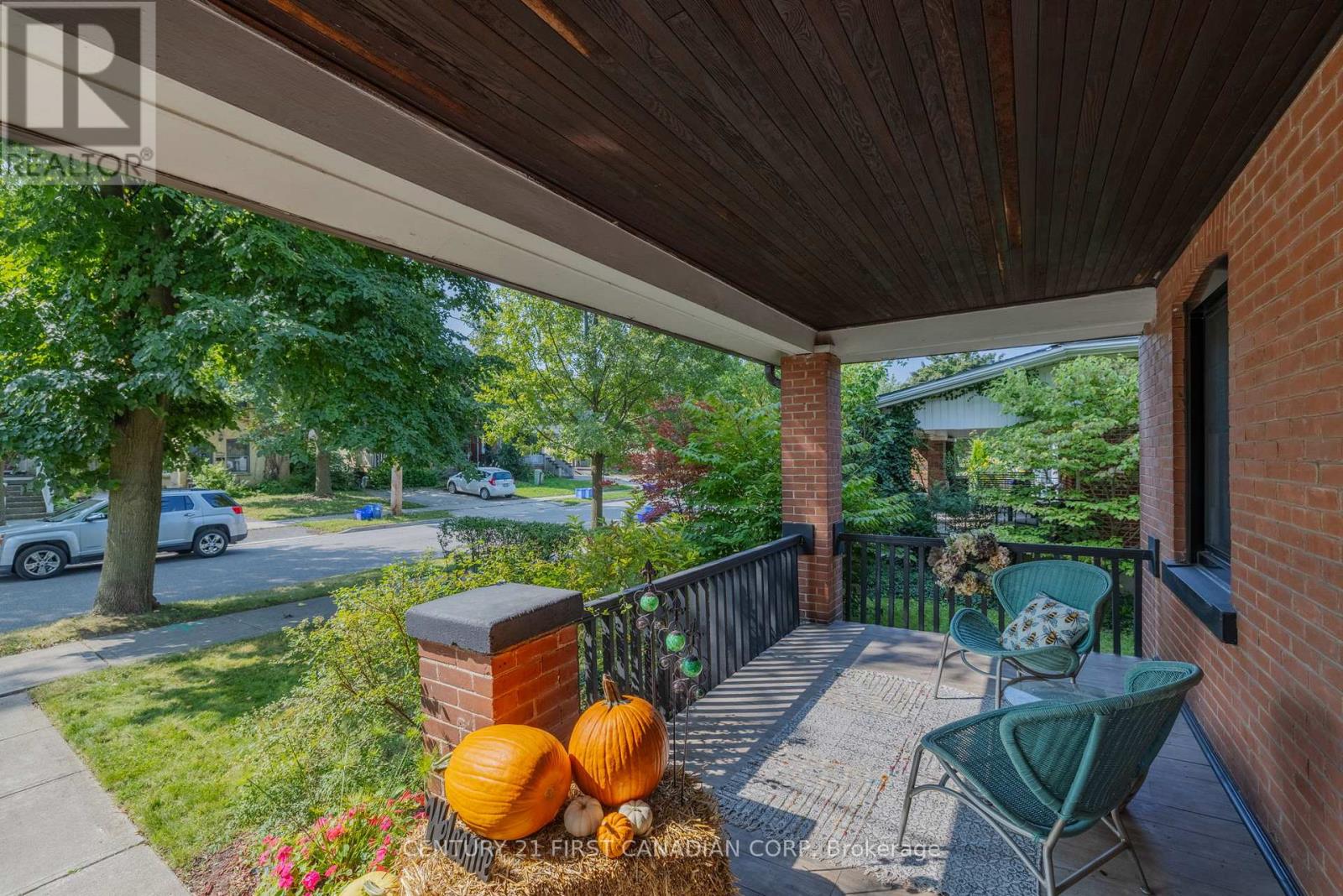170 Langarth Street E, London South, Ontario  N6C 1Z5 - Photo 3 - X12190878