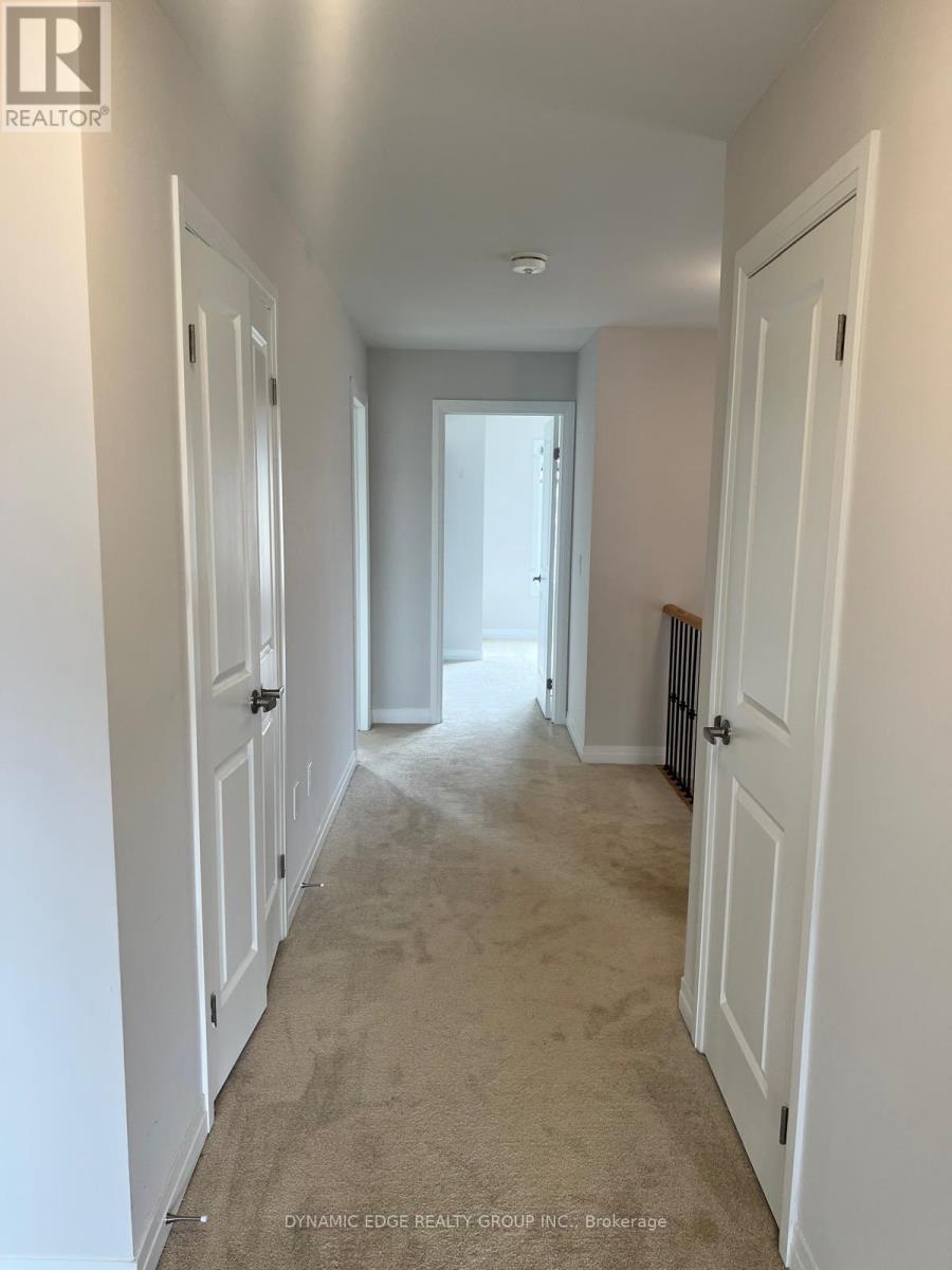 453 Robert Woolner Street, North Dumfries, Ontario  N0B 1E0 - Photo 23 - X12190822