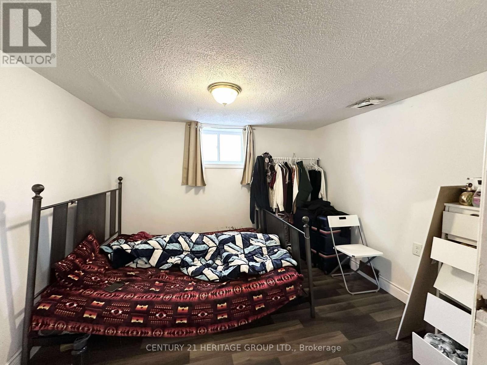 15 West 1st Street, Hamilton (Bonnington), Ontario  L9C 3B5 - Photo 17 - X12190833