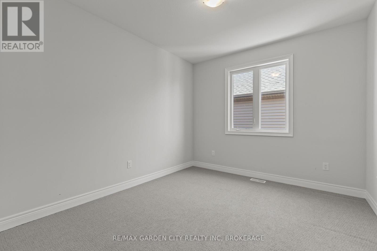 4377 Willick Road, Niagara Falls (Lyons Creek), Ontario  L2G 0Y3 - Photo 29 - X12190883