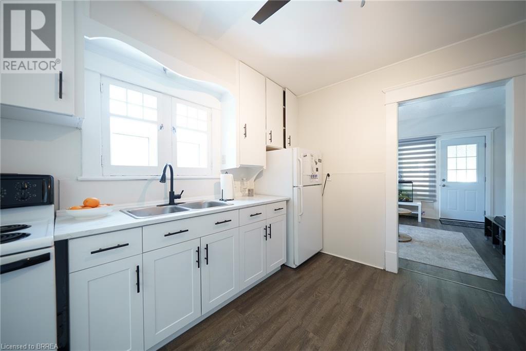 141 Elgin Street, Brantford, Ontario  N3S 5A4 - Photo 22 - 40733890