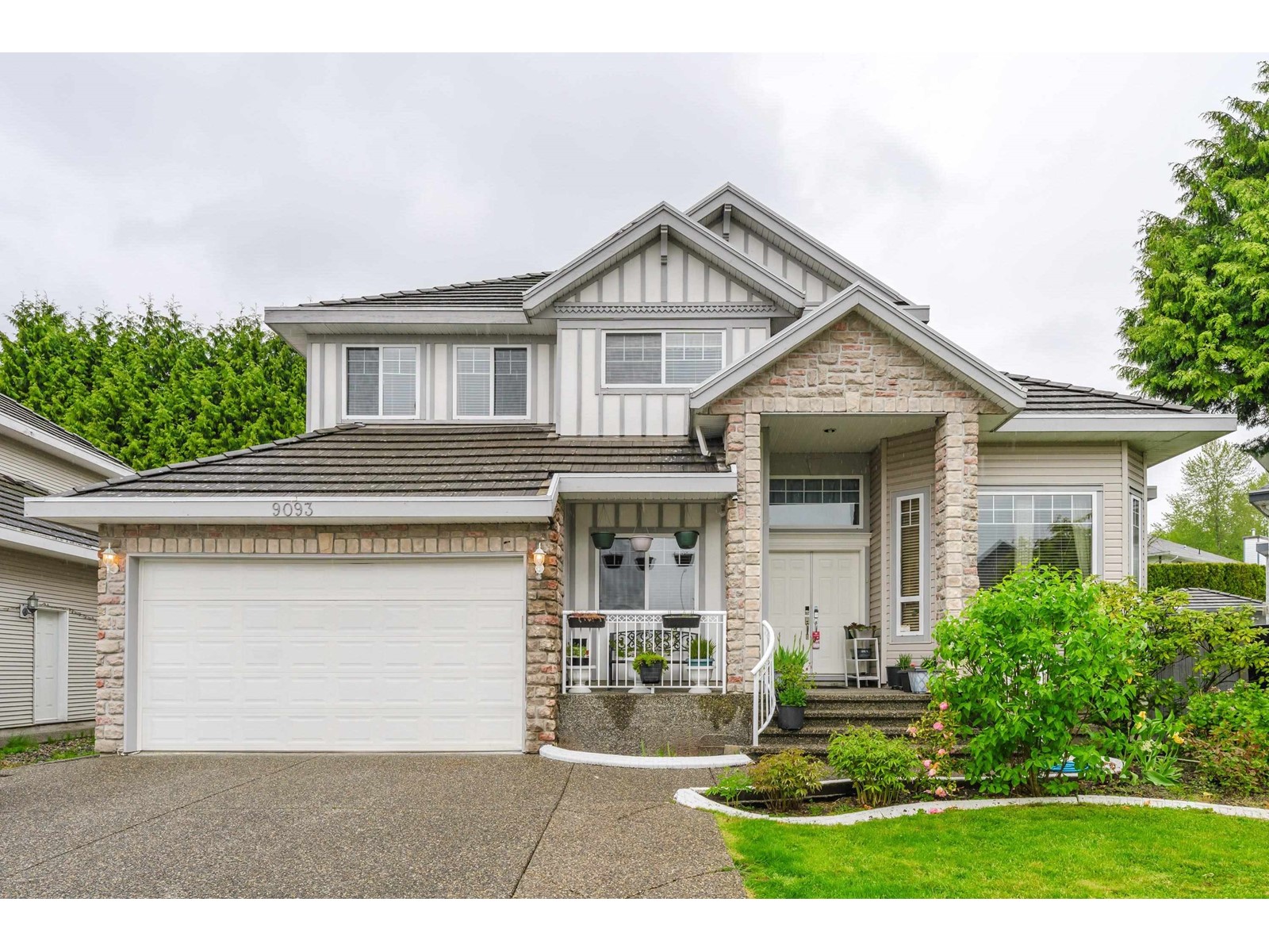 9093 141B STREET, surrey, British Columbia